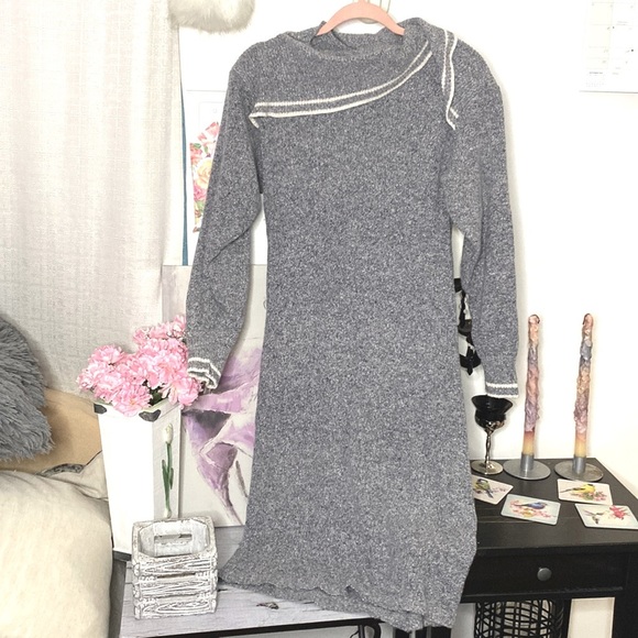 🌷Vintage🌷 Gray & White Knit Sweater Dress Asymmetrical Neckline - Picture 1 of 5